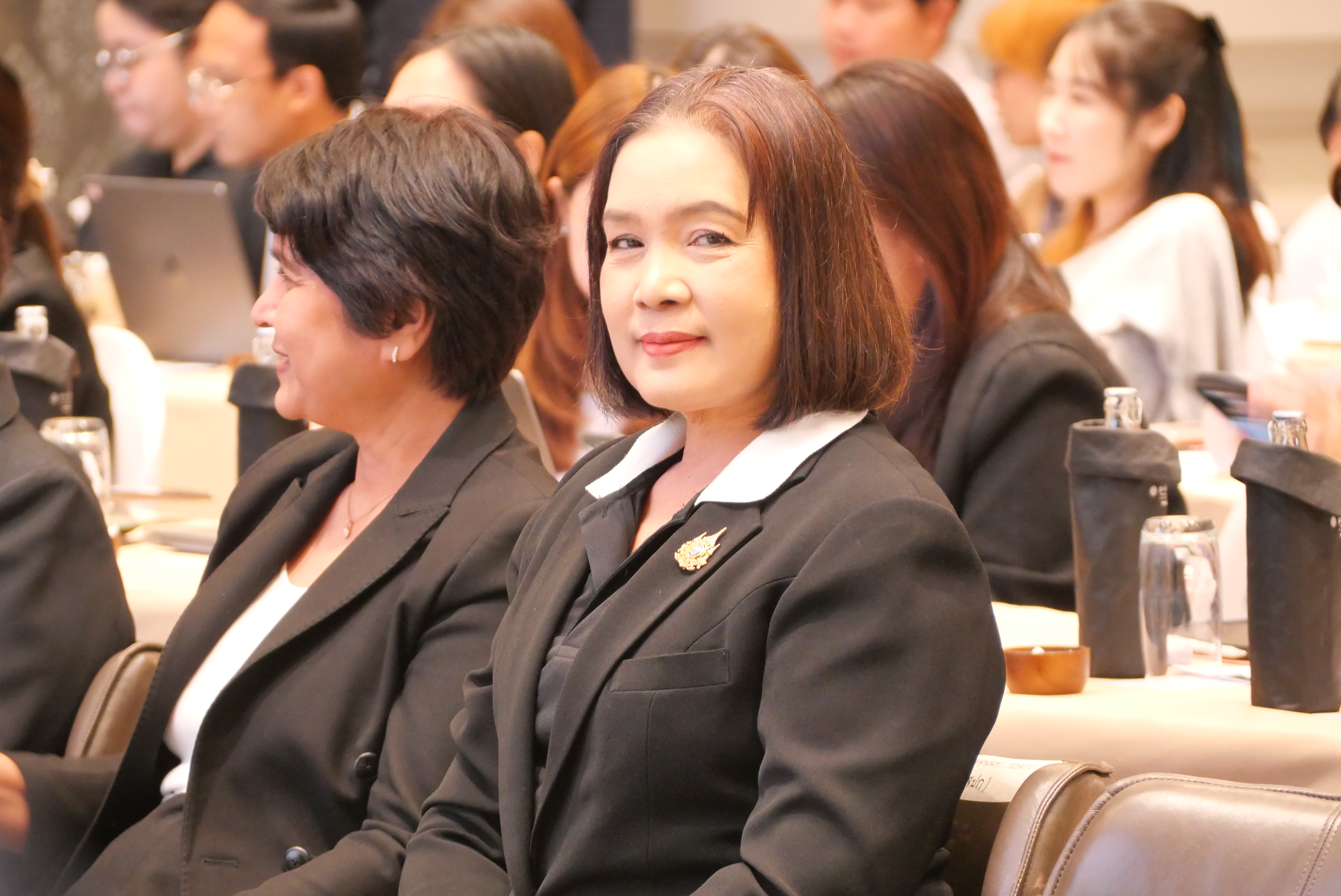 title - ส.ป.ก. ร่วมเป็นเกียรติในพิธีเปิดงานประชุมเผยแพร่ (Press Conference) เพื่อนำเสนอรายงานและการประเมินผลการดำเนินงานเสริมพลังความร่วมมือด้านการเปลี่ยนแปลงสภาพภูมิอากาศของประเทศไทย 